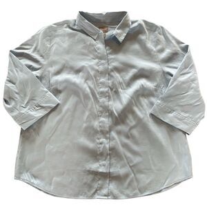 Chicos Button Front Shirt Size 3 XL Light Blue 3/4 Sleeve Hidden Placket